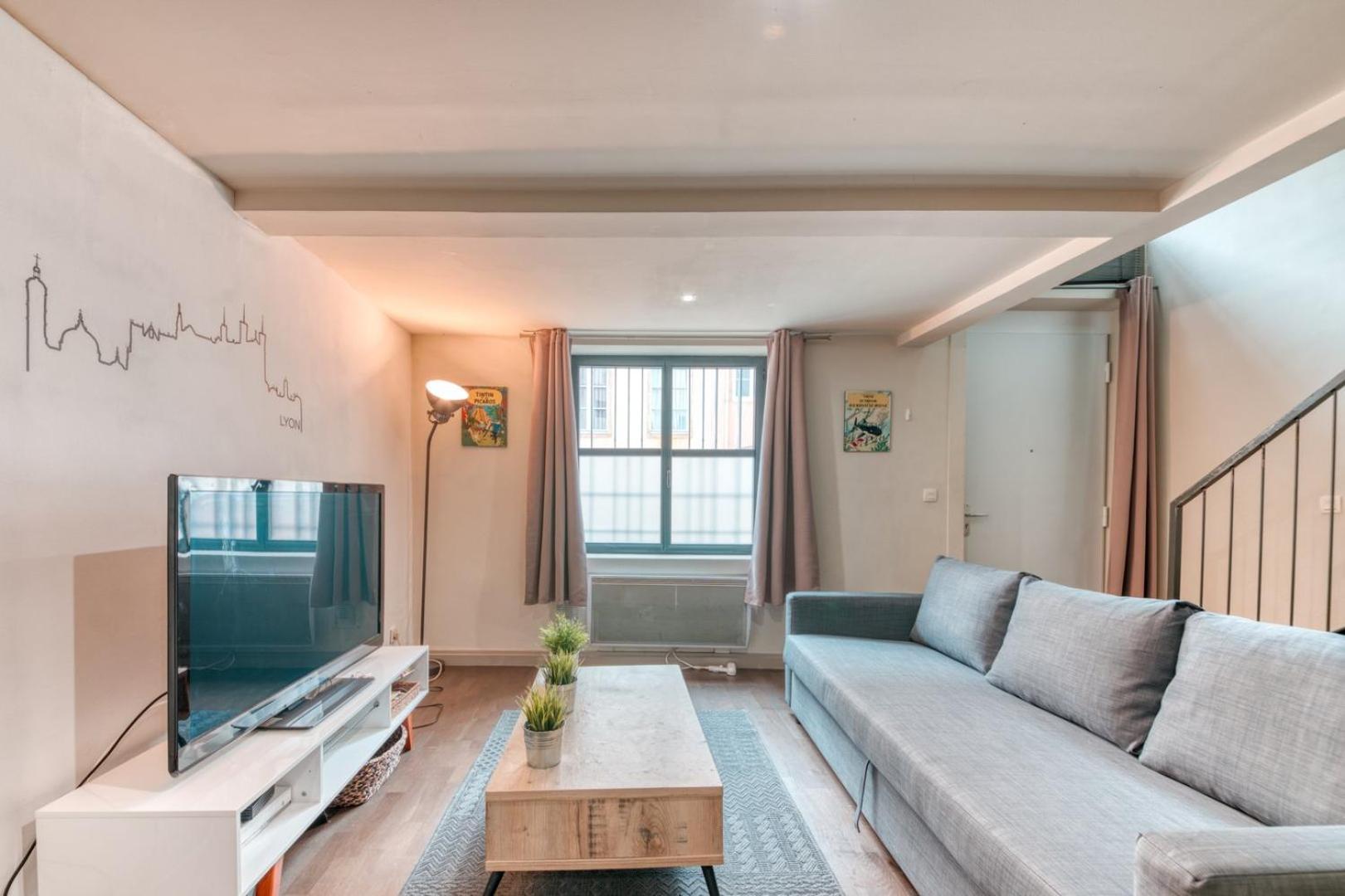 Guestready - Superbe Maison De Ville Duplex Lyon Exterior photo